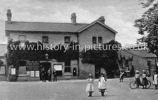 Woodside Park Station, Woodside Park, London. c.1905